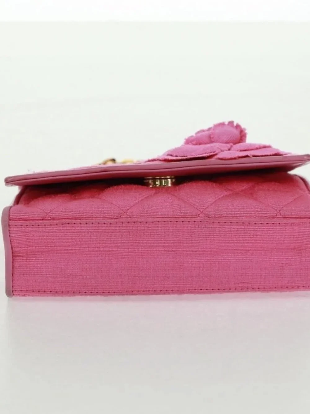 CHANEL brand	chanel color	pink